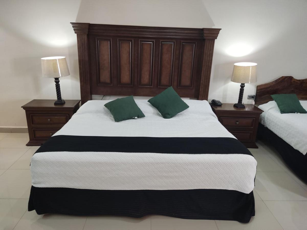 Santa Fe Hotel Sabinas