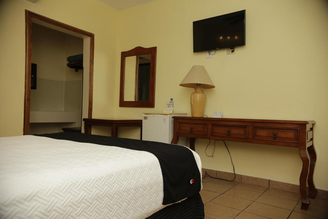 Santa Fe Hotel Sabinas